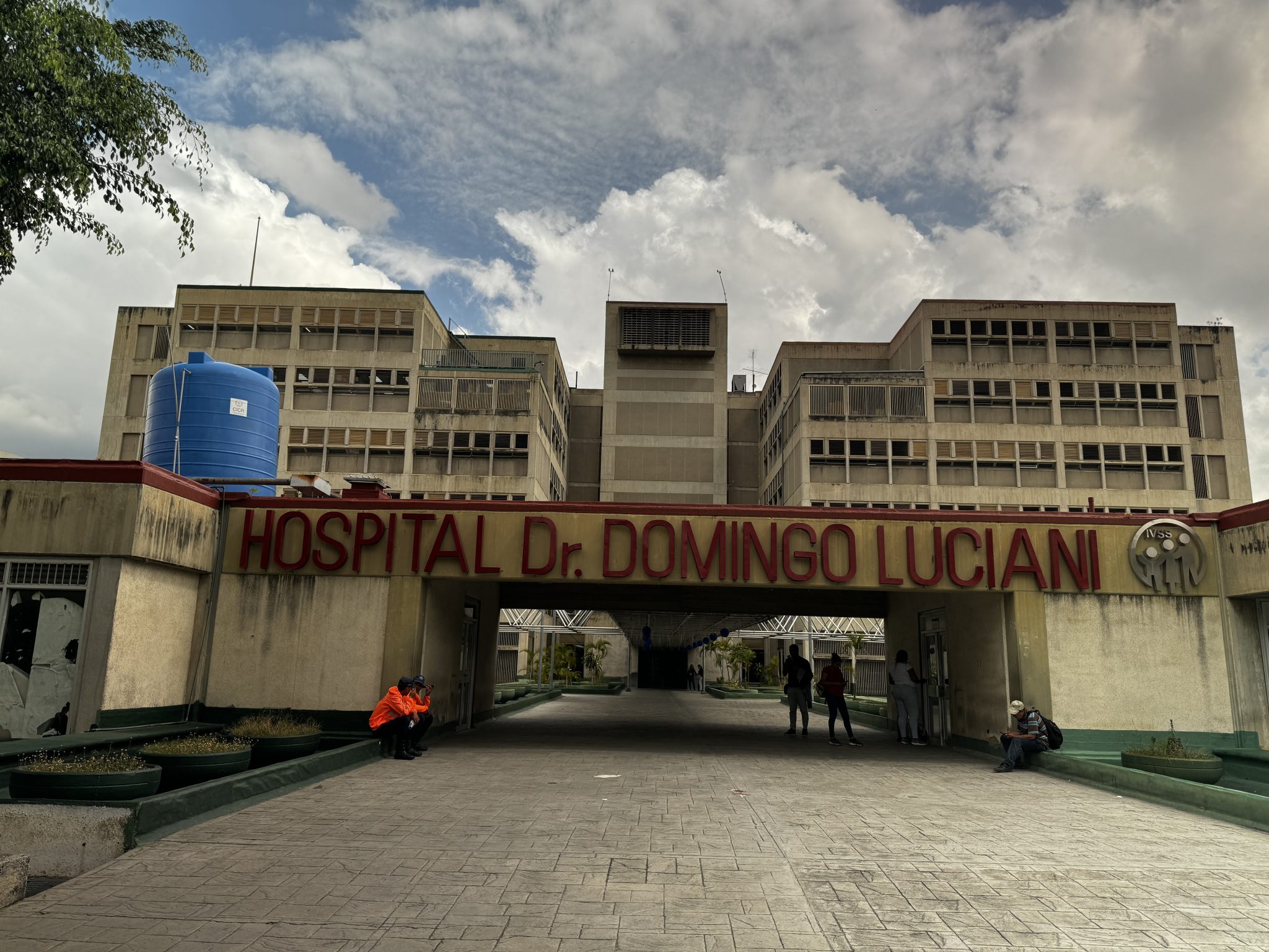 Buen Vecino de EK rehabilitó área de Neurocirugía en Hospital Domingo Luciani