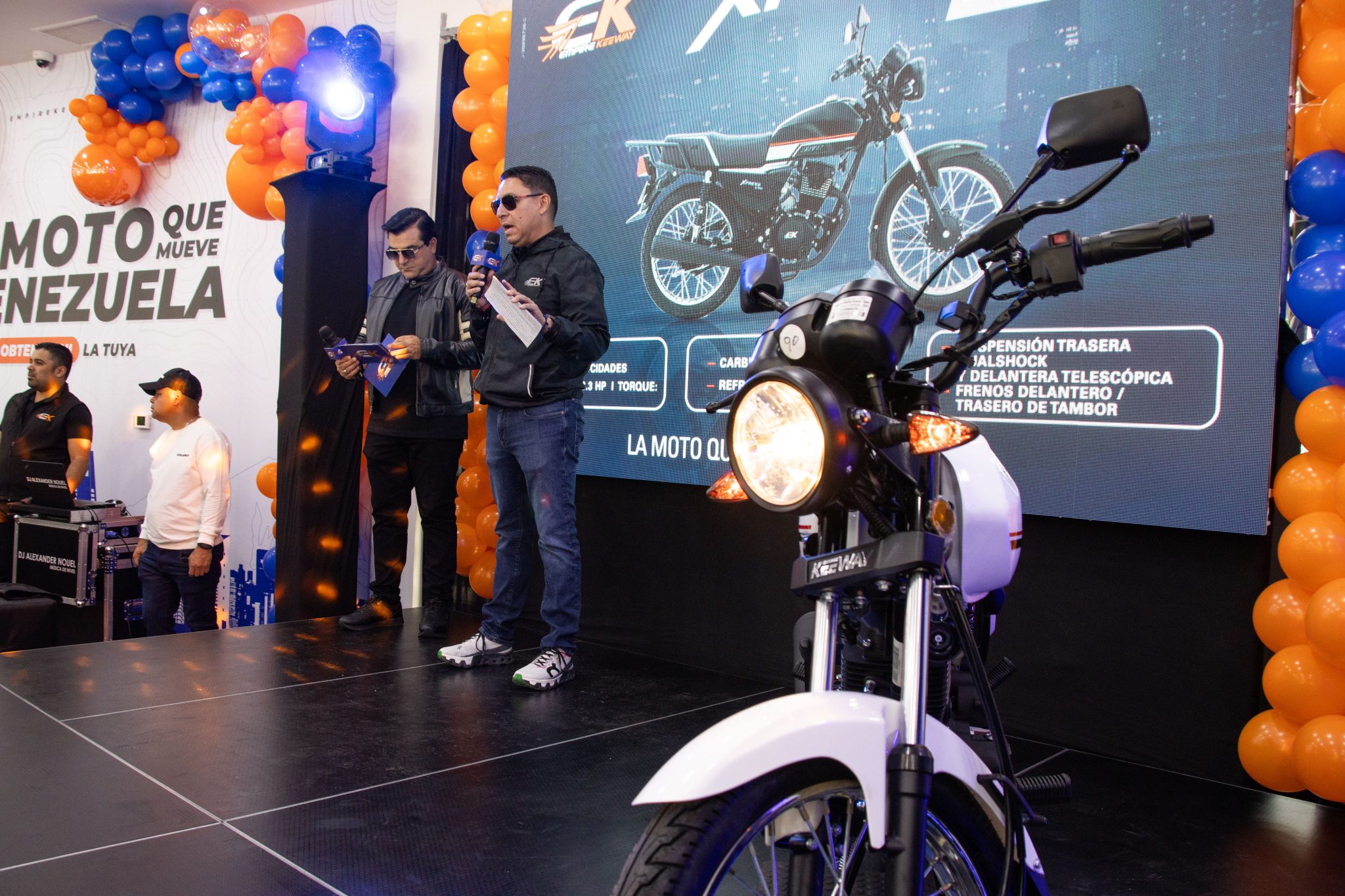 La EK Xpress Lite abre concesionario en Caracas y llega para estremecer el mercado