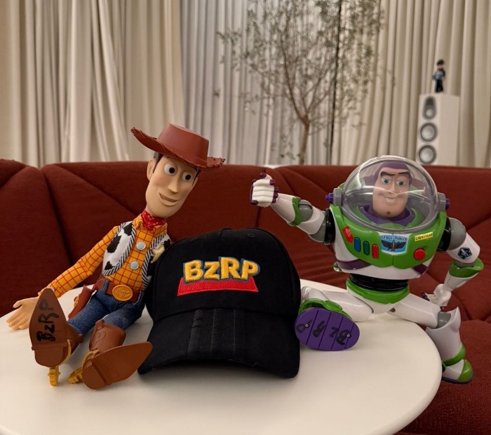 ¡Bizarrap también se une a «Toy Story 5»!